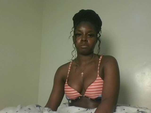 Sexykitten1 live cam on BongaCams