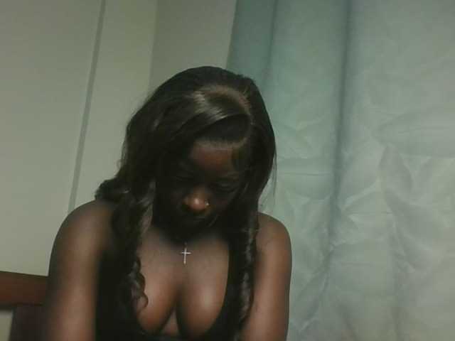 Sexykitten1 live cam on BongaCams