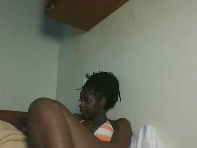 Sexykitten1 live cam on BongaCams