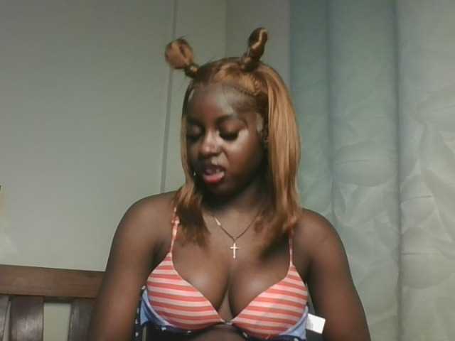 Sexykitten1 live cam on BongaCams