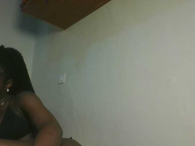 Sexykitten1 live cam on BongaCams