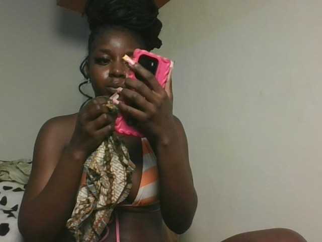 Sexykitten1 live cam on BongaCams