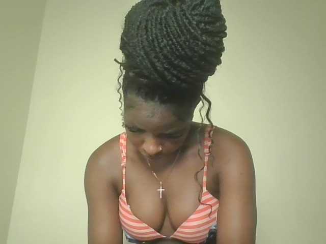 Sexykitten1 live cam on BongaCams
