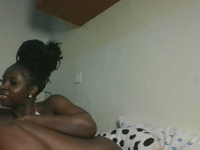 Sexykitten1 live cam on BongaCams