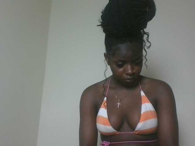 Sexykitten1 live cam on BongaCams