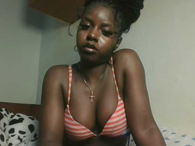 Sexykitten1 webcam