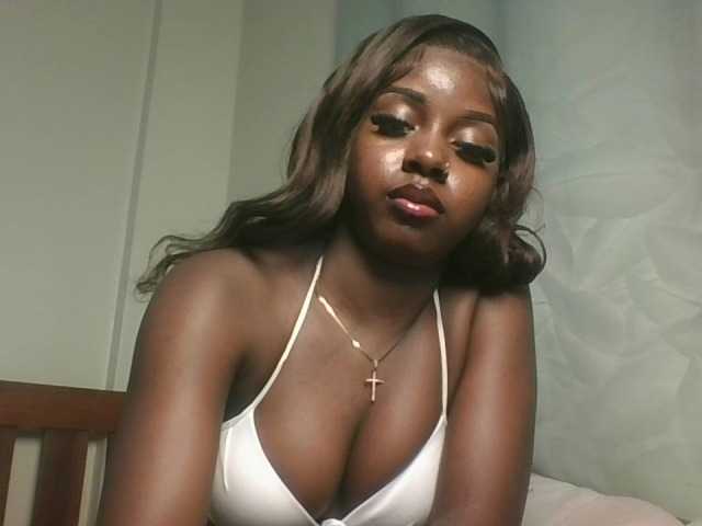 Sexykitten1 live cam preview