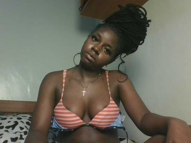 Sexykitten1 live cam