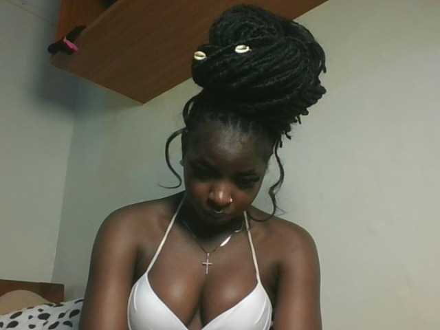 Sexykitten1 webcam