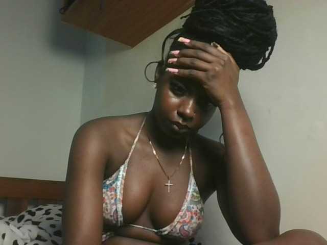 Sexykitten1 live cam on BongaCams