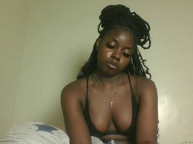 Sexykitten1 live cam on BongaCams