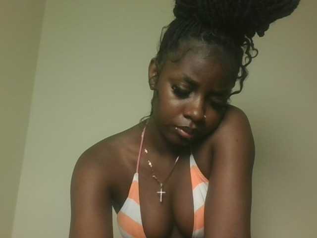 Sexykitten1 live cam on BongaCams