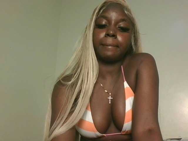 Sexykitten1 webcam