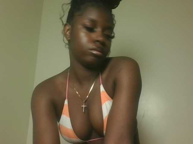 Sexykitten1 webcam
