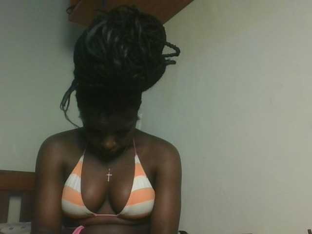 Sexykitten1 live cam on BongaCams