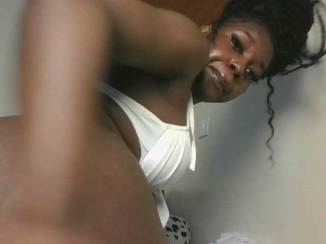 Sexykitten1 webcam