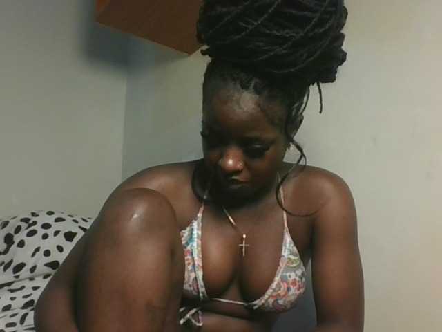 Sexykitten1 live cam on BongaCams