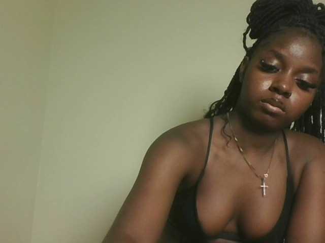 Sexykitten1 webcam
