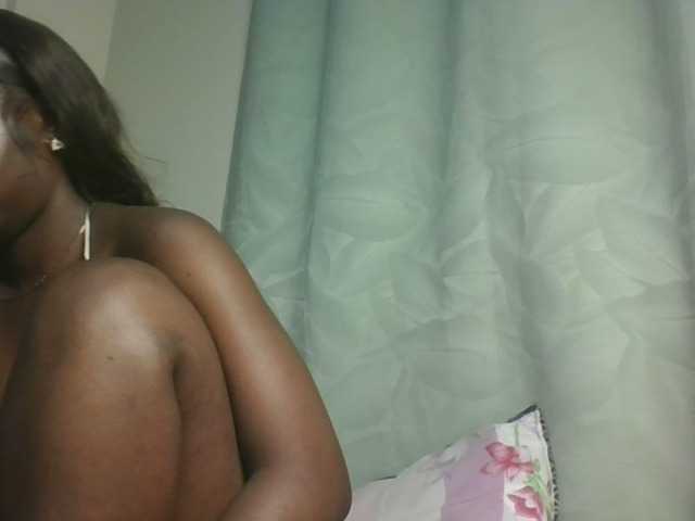 Sexykitten1 live cam on BongaCams