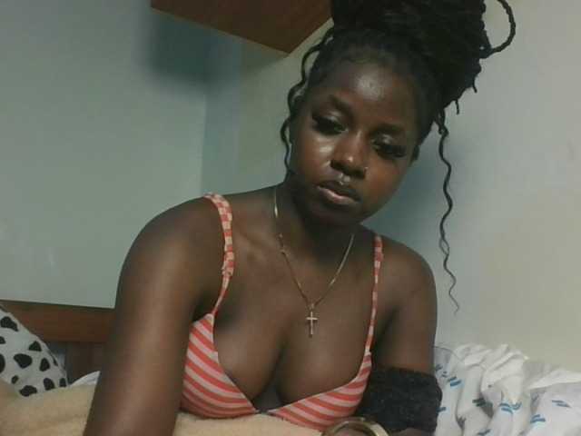 Sexykitten1 webcam