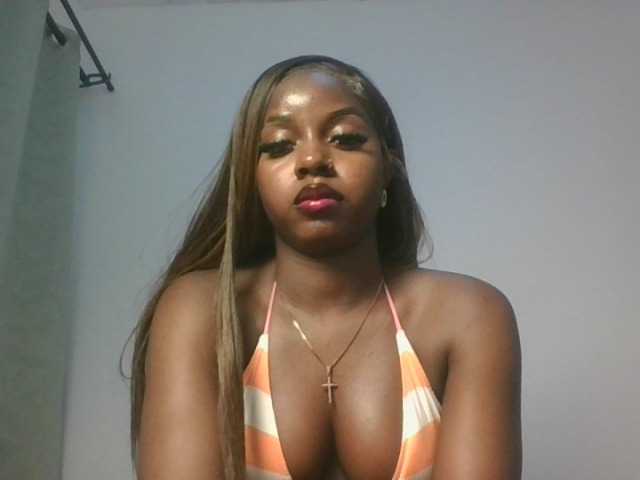 Sexykitten1 live cam preview