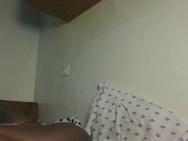 Sexykitten1 live cam on BongaCams