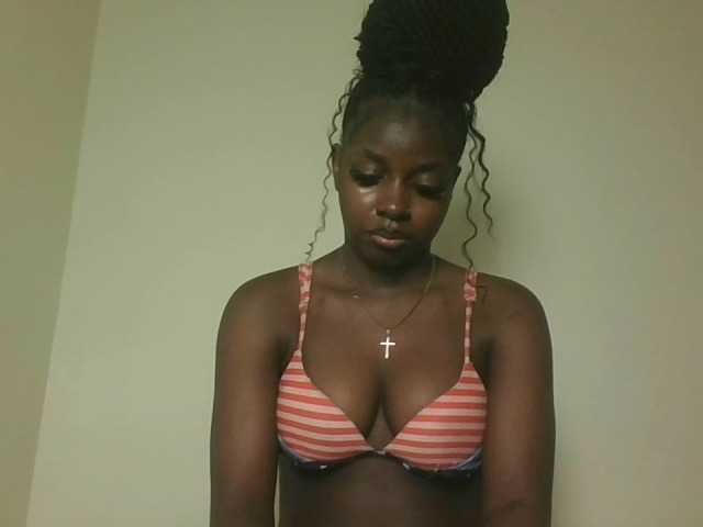Sexykitten1 live cam on BongaCams