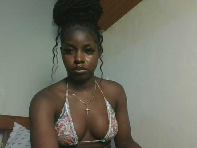 Sexykitten1 webcam