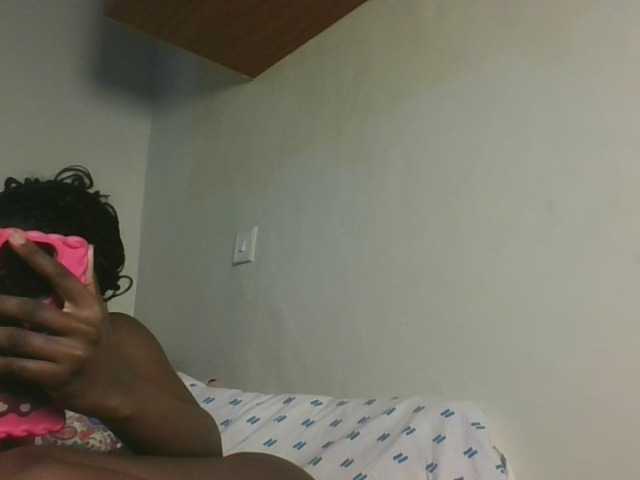 Sexykitten1 live cam on BongaCams