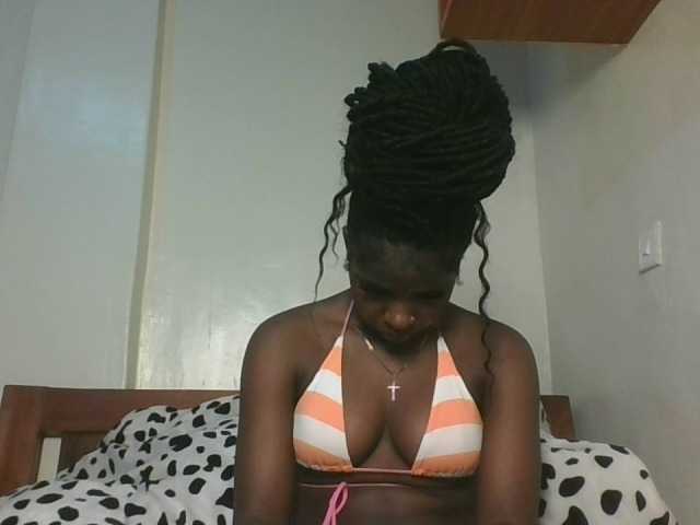 Sexykitten1 live cam on BongaCams