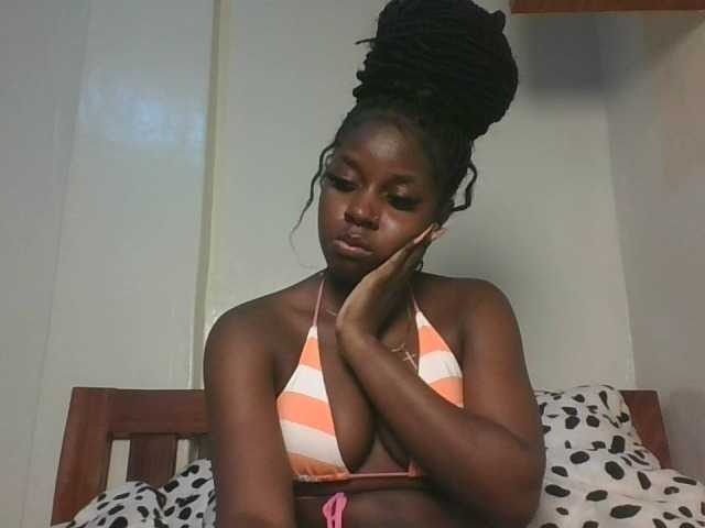 Sexykitten1 live cam on BongaCams