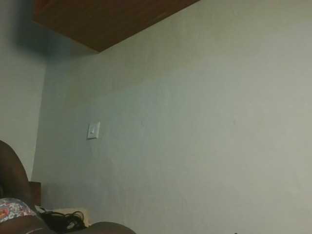 Sexykitten1 live cam on BongaCams