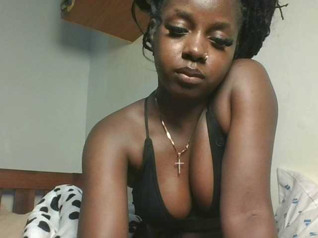 Sexykitten1 webcam