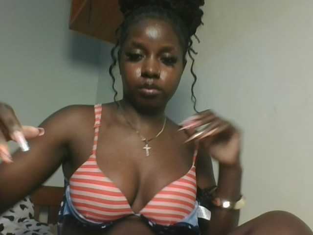 Sexykitten1 webcam