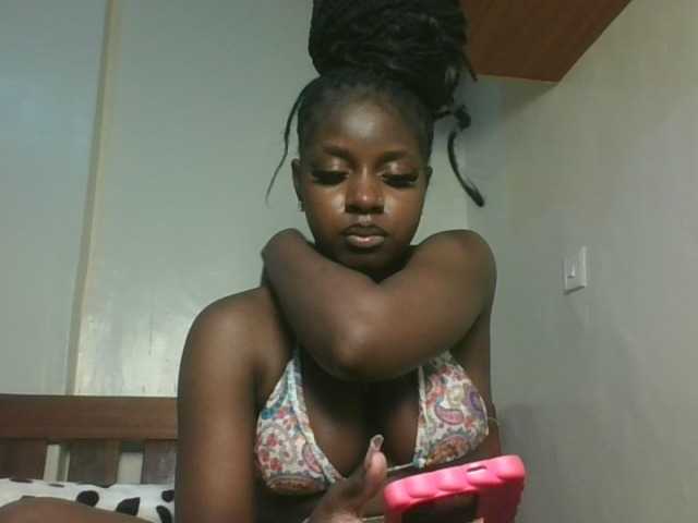 Sexykitten1 live cam on BongaCams