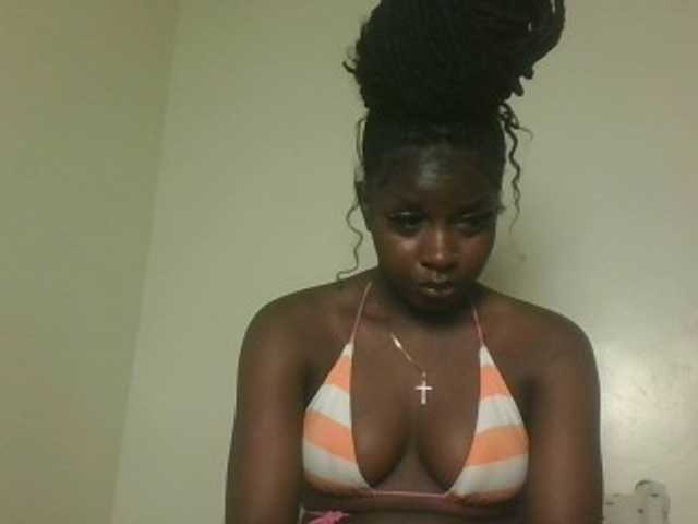 Sexykitten1 live cam on BongaCams