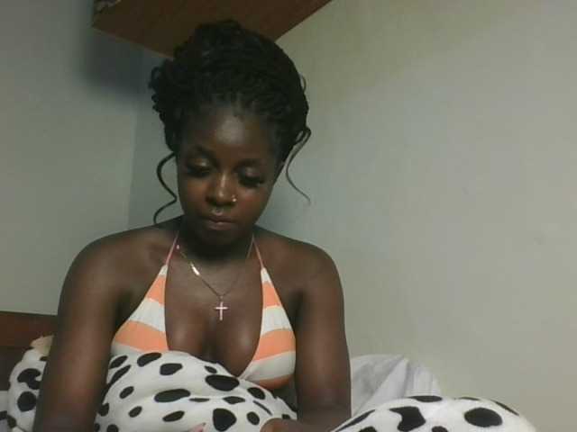 Sexykitten1 live cam on BongaCams