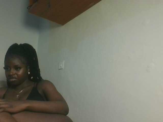 Sexykitten1 live cam on BongaCams