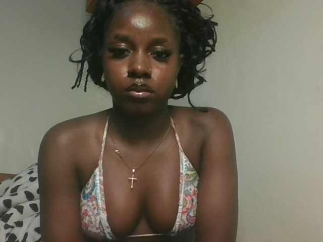 Sexykitten1 webcam
