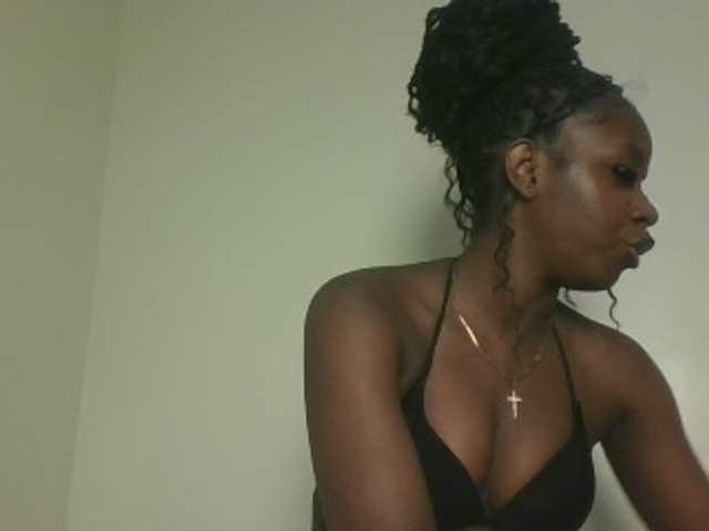 Sexykitten1 webcam