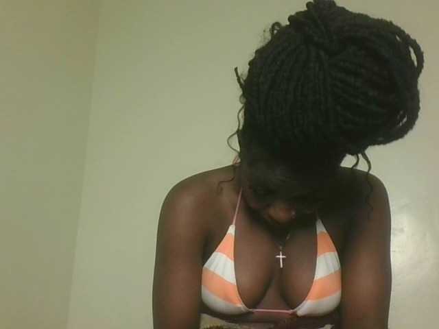 Sexykitten1 live cam on BongaCams
