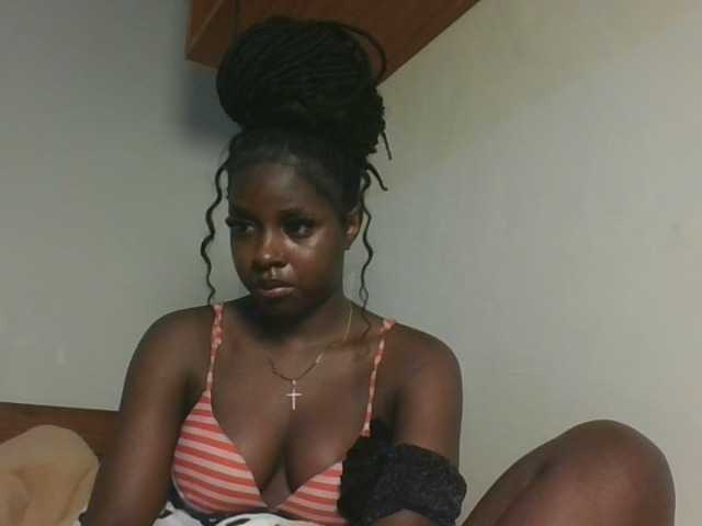 Sexykitten1 webcam