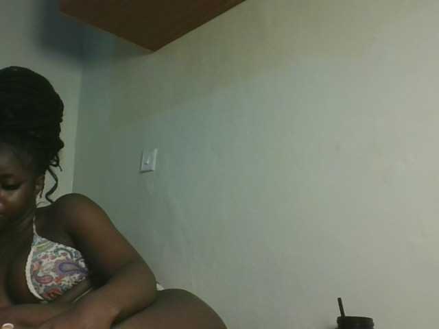 Sexykitten1 live cam on BongaCams
