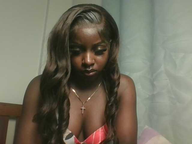 Sexykitten1 live cam on BongaCams