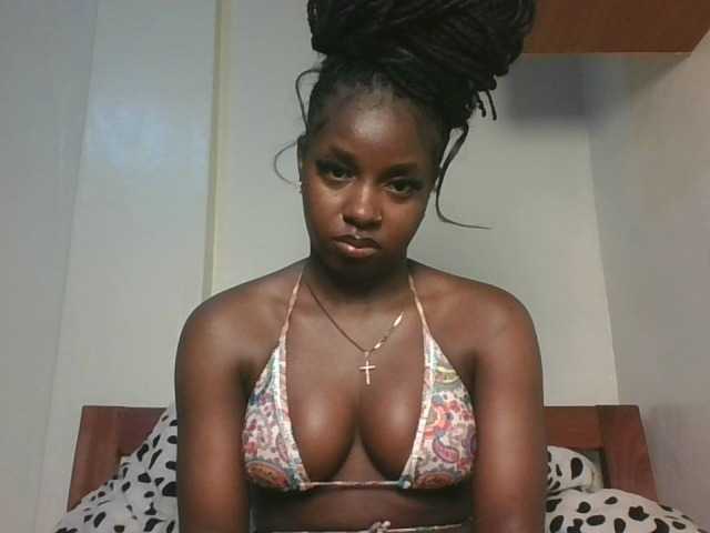 Sexykitten1 live cam on BongaCams