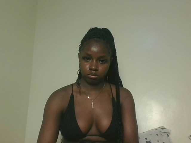 Sexykitten1 live cam on BongaCams