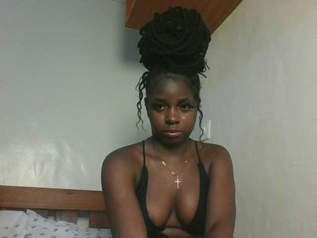 Sexykitten1 webcam