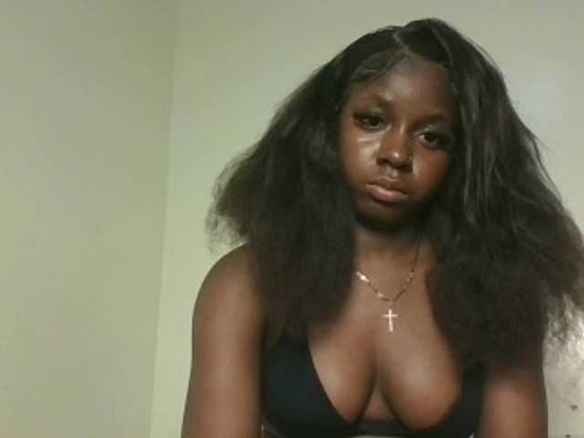 Sexykitten1 live cam on BongaCams