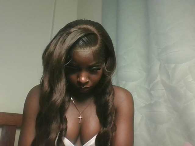 Sexykitten1 live cam on BongaCams