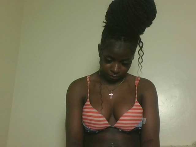 Sexykitten1 live cam on BongaCams